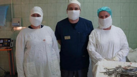 Воронежские хирурги удалили у 15-летней пациентки трехлитровую кисту