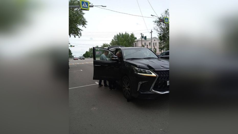 Инспектор ГИБДД подделал анализ мочи пьяного воронежского депутата, сбившего пенсионерку